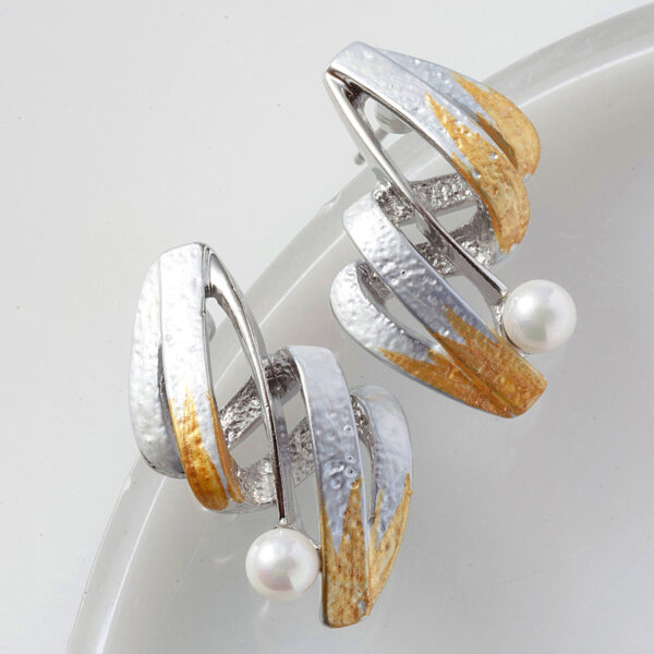 Aurora Glow – Χειροποίητα Σκουλαρίκια με Σμάλτο και Πέρλα