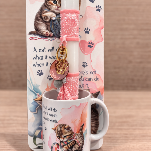 Πασχαλινό σετ με λαμπάδα, κούπα και μπρελόκ – Γατάκι